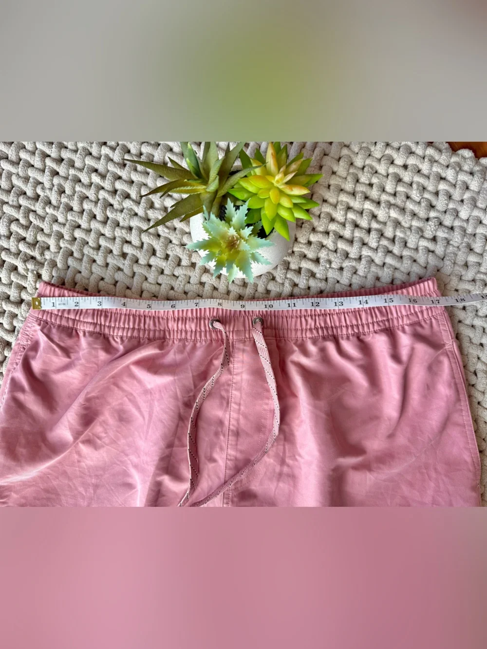 Quiksilver | Men's Everyday Solid Swim Trunks | Dusty Rose | XL